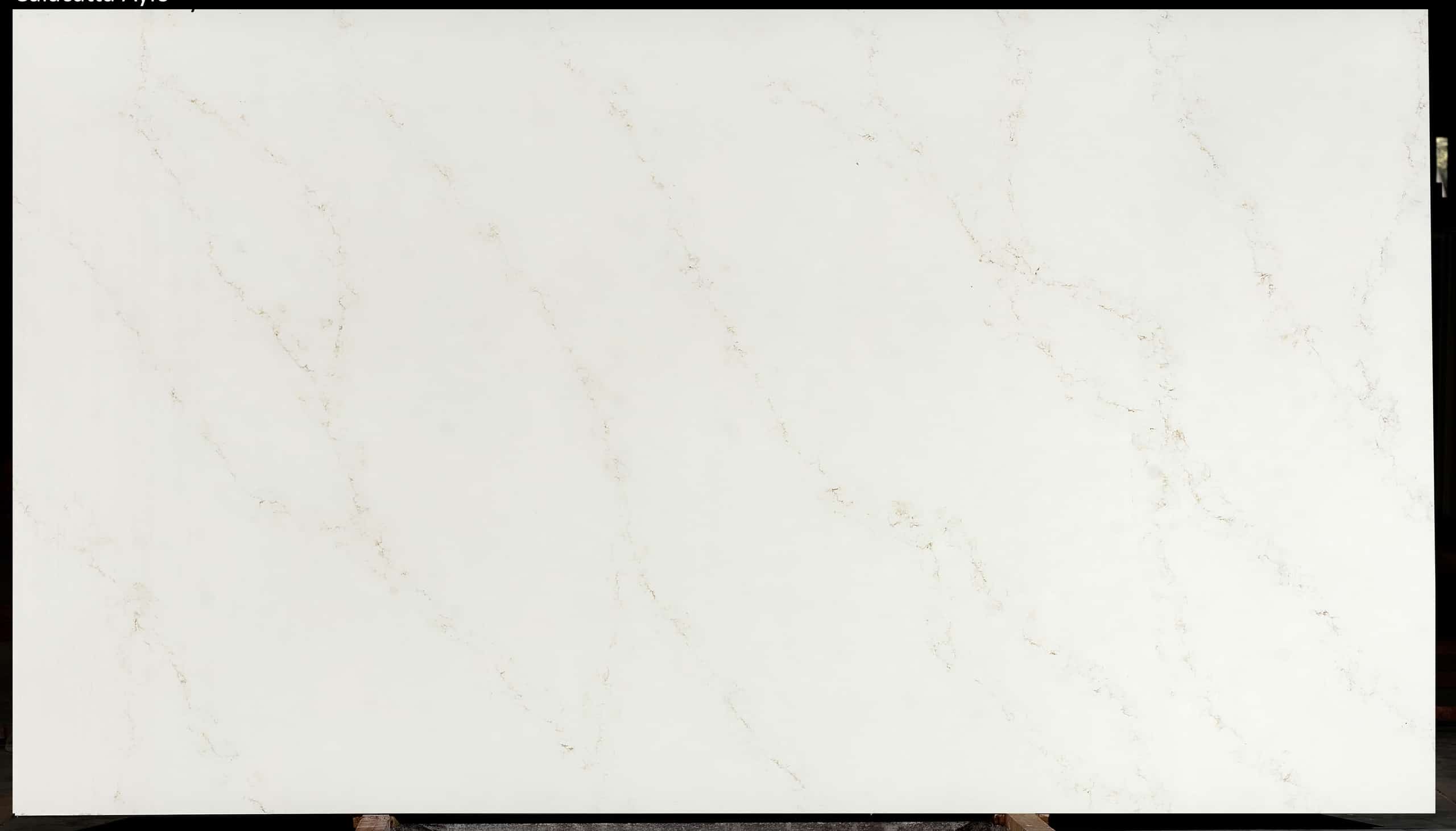 AcarAStone Calacatta LineaDoro slab at Aracruz RE