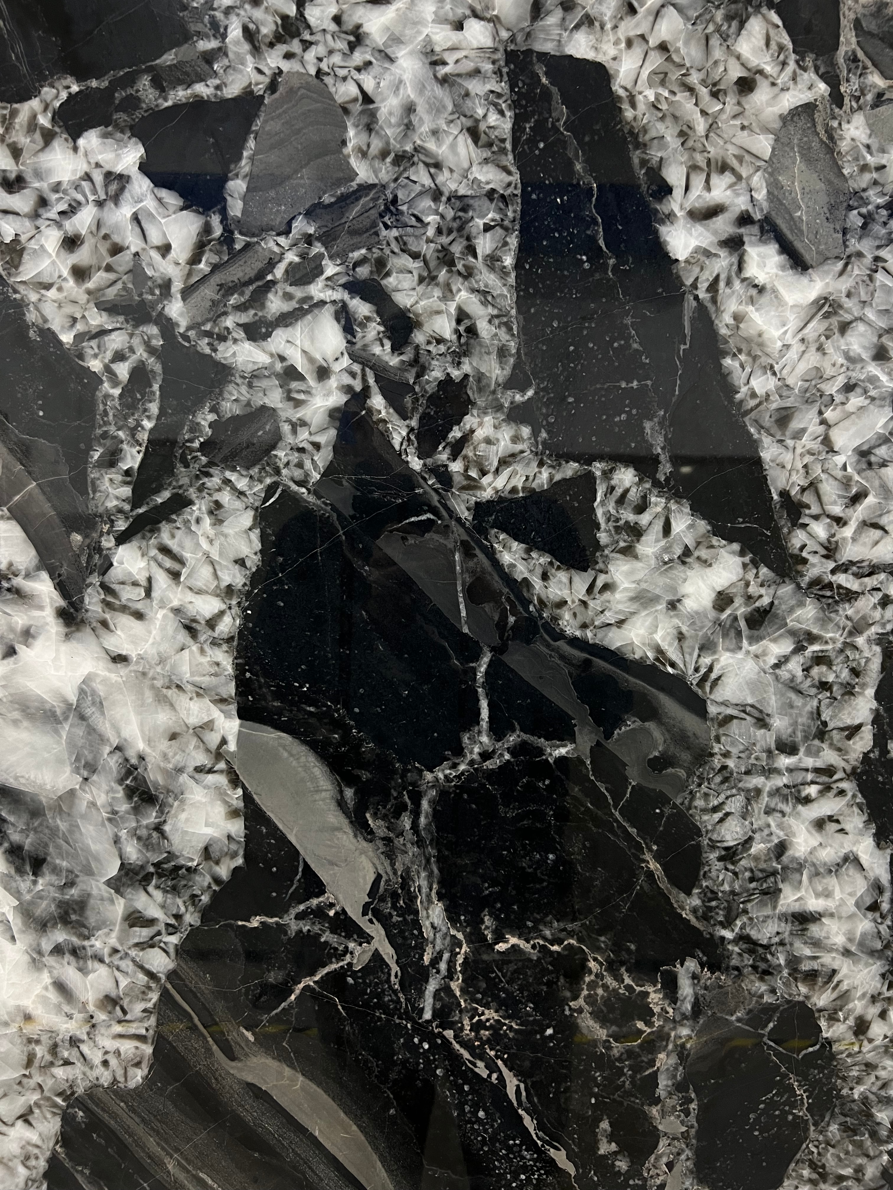 Constantine Quartzite 2cm · Polished slab, full view