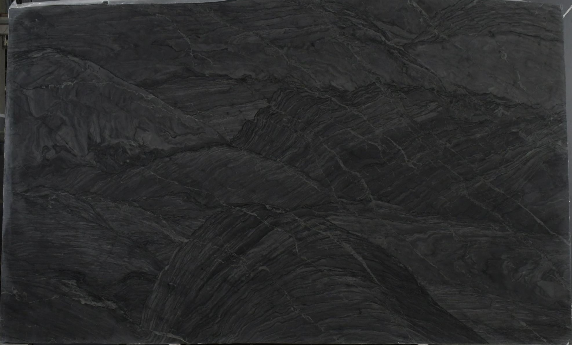 Wakanda 2cm · Polished slab, full view