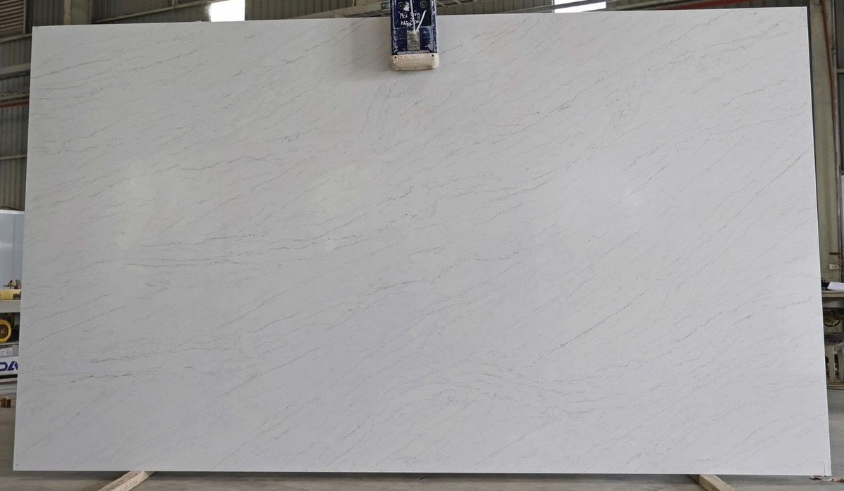 AcarAStone Bogong 2cm · Polished · 136" × 77" slab, full view