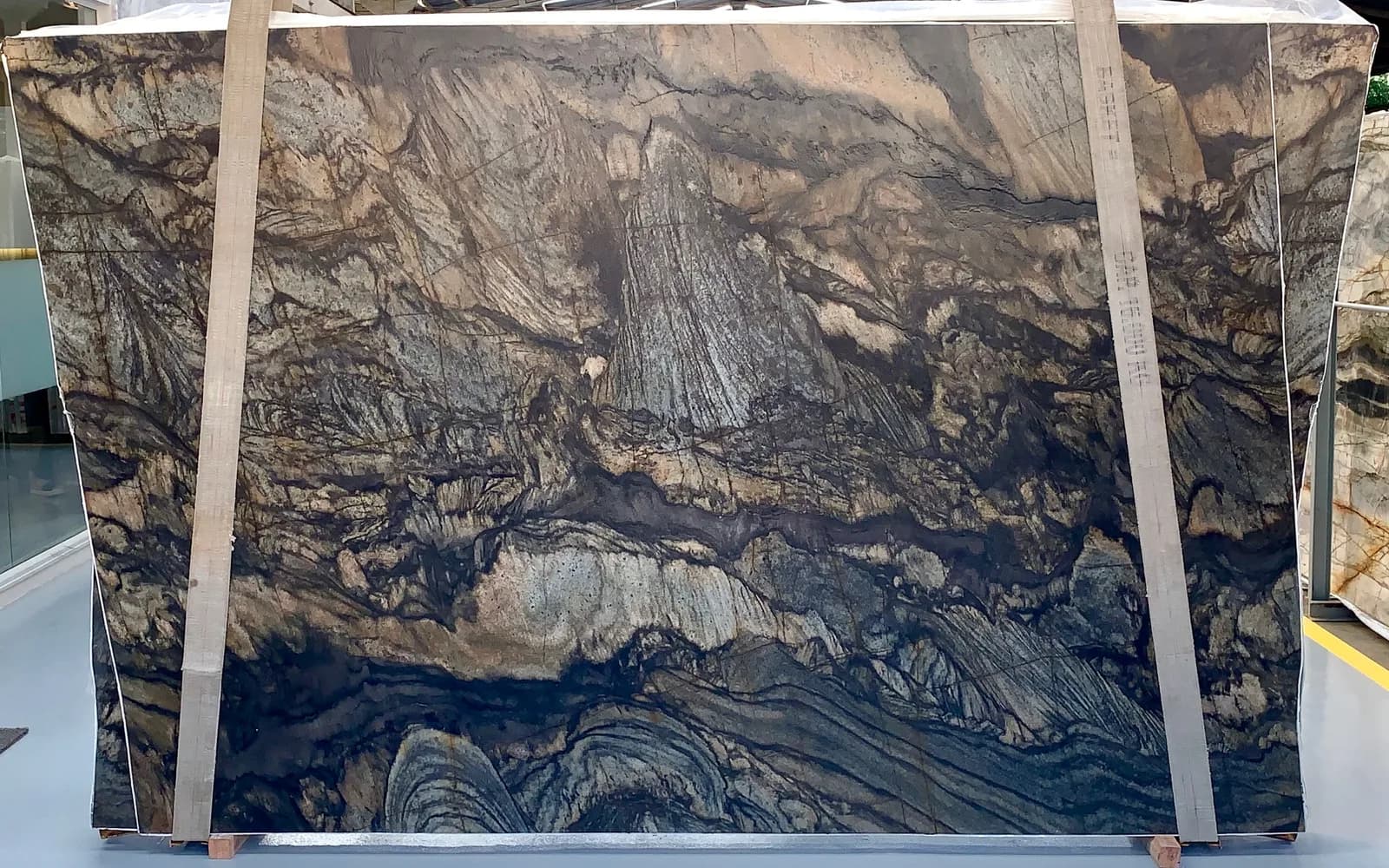 Sandalus Leathered quartzite slab, January 2022 arrival