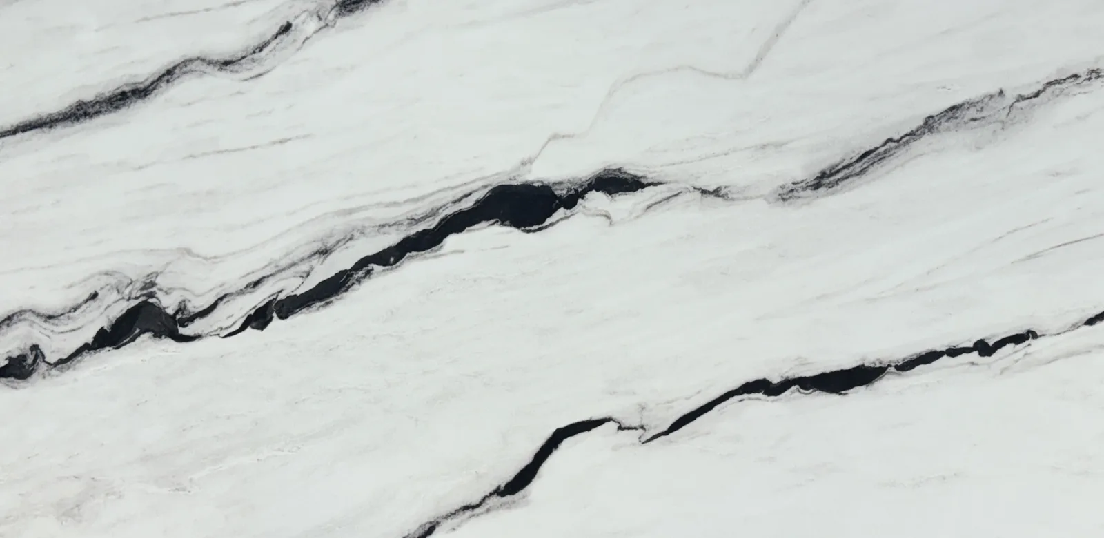 Refine Alpina Polar quartz slab