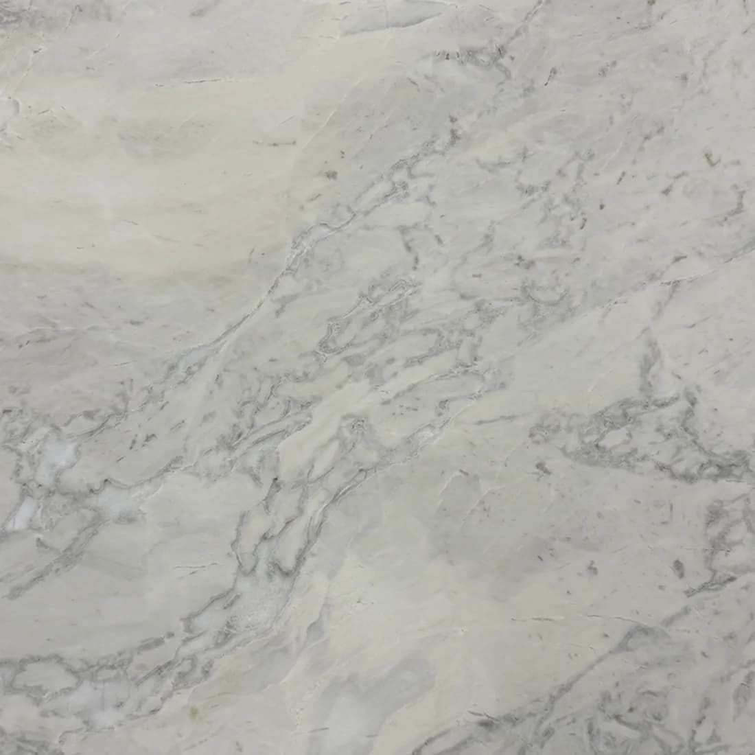 White marble slab with grey veining at Aracruz RE