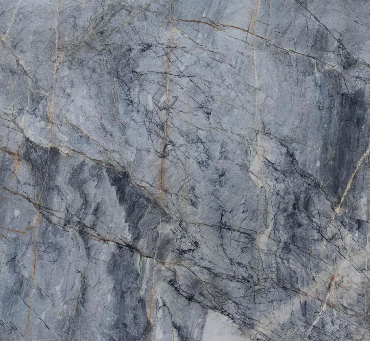 Ijen Blue slab at Aracruz RE
