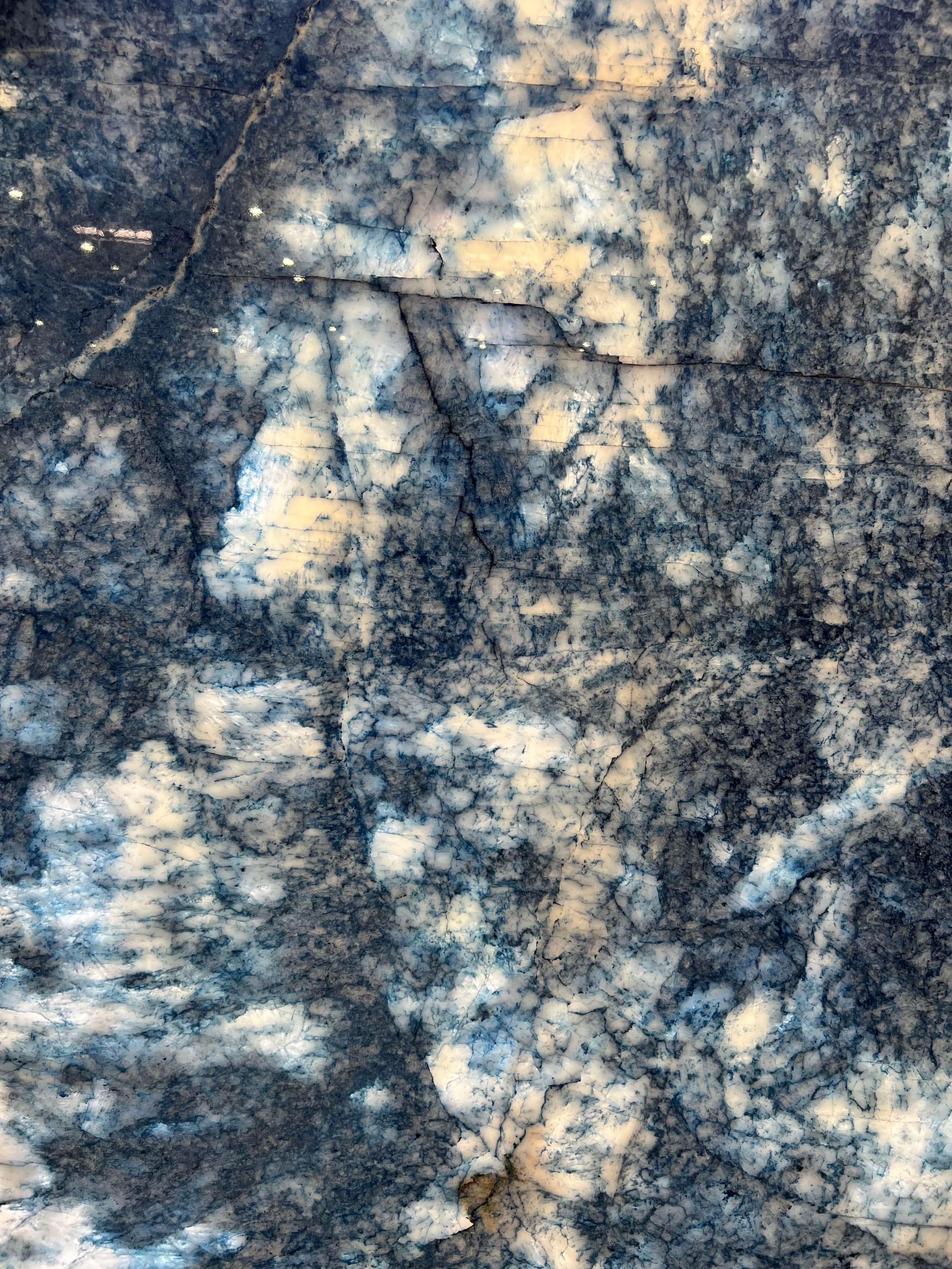 Cristallo Blue slab at Aracruz RE