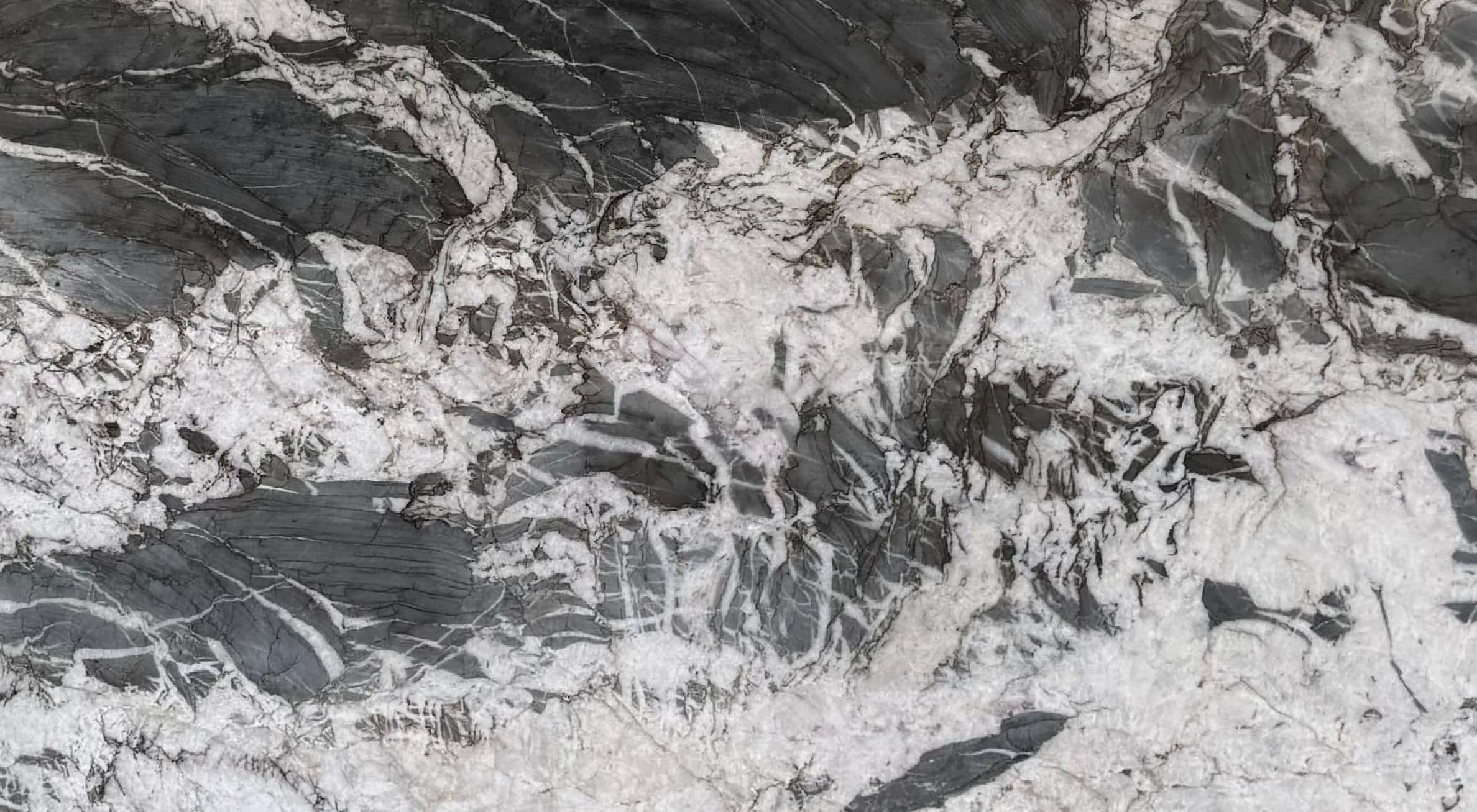 Vitara Quartzite slab at Aracruz RE